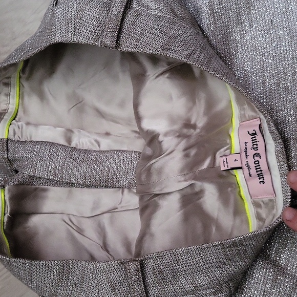 Juicy couture size 4 silver short shorts - Picture 5 of 6